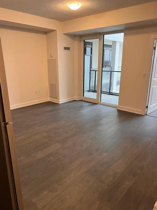 3200 William Coltson AVE E #802, Oakville, ON L6H 7W6