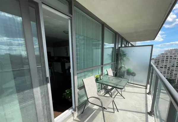 2230 Lake Shore BLVD W #1503, Toronto W06, ON M8Y 0A2