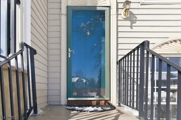 196 Sapphire Ln, Franklin Twp., NJ 08823