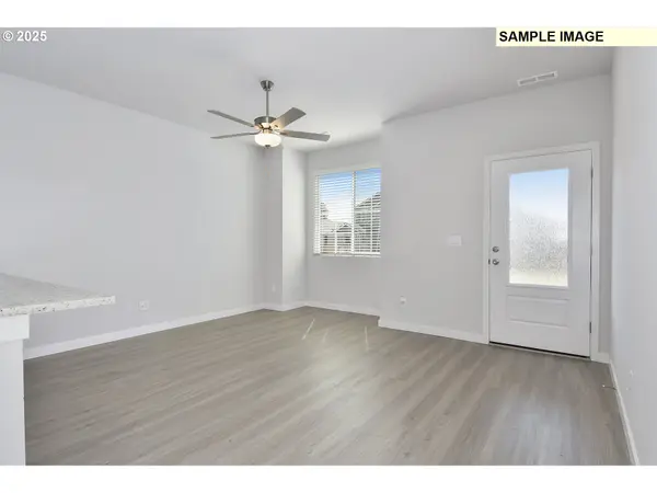 1281 PARKSIDE AVE, Woodburn, OR 97071