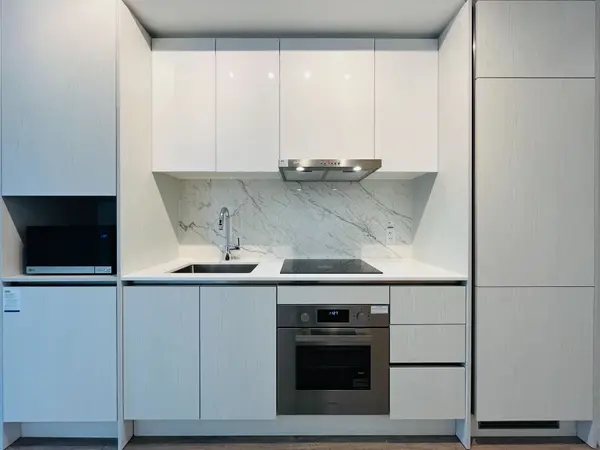 180 Front ST #3509, Toronto C08, ON M5A 0A9