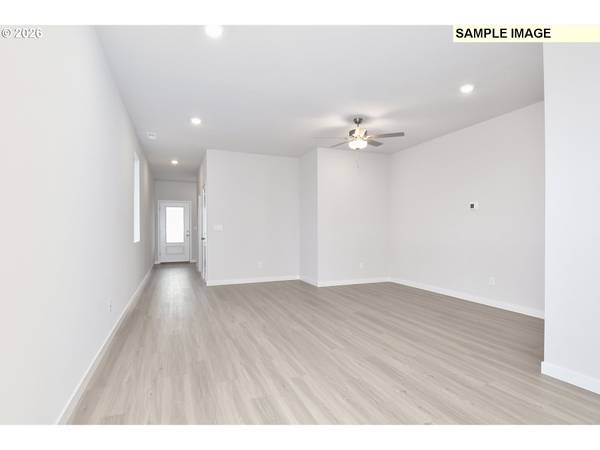 1339 OWL AVE, Woodburn, OR 97071