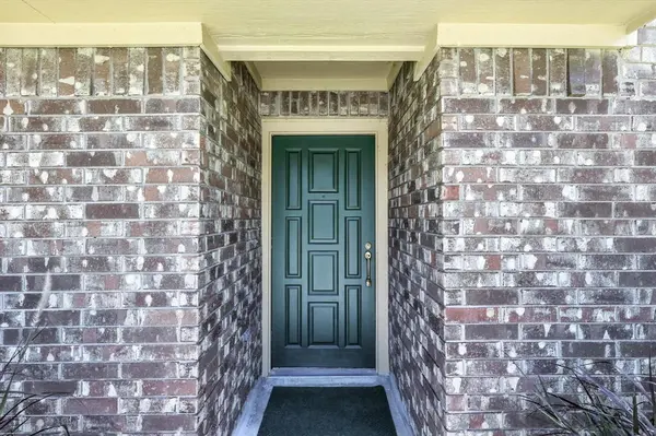 960 CASSION Drive, Lewisville, TX 75067