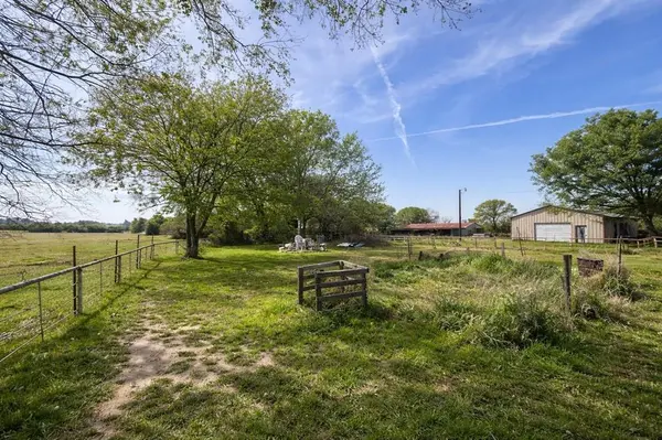 13671 County Road 2143, Kemp, TX 75143