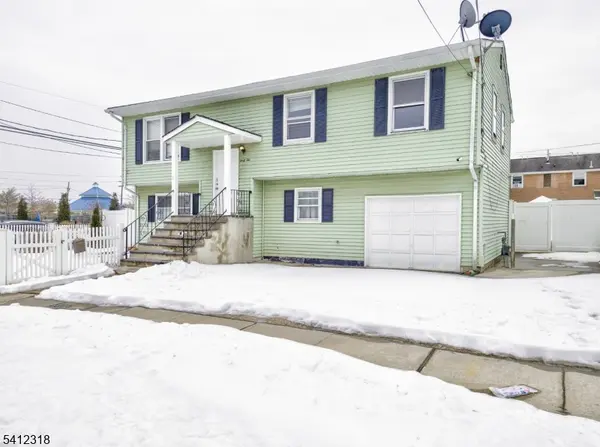 42 Mercer St, Carteret Boro, NJ 07008