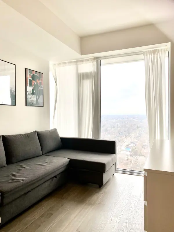 5 Soudan AVE #2813, Toronto C10, ON M4S 1V5