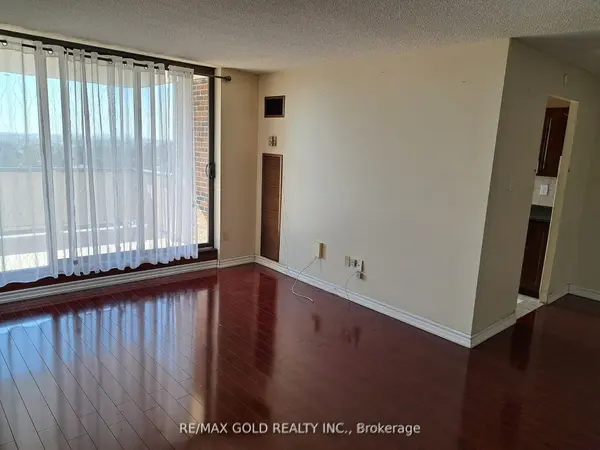 3 Lisa ST #911, Brampton, ON L6T 4A2