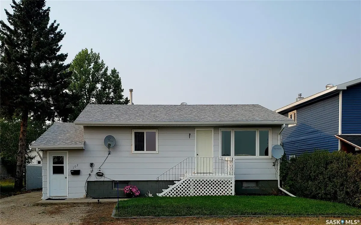 102 Railway AVENUE E, Waldeck, SK S0H 4J0