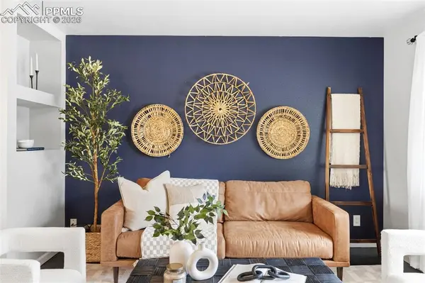 2939 N Institute ST, Colorado Springs, CO 80907