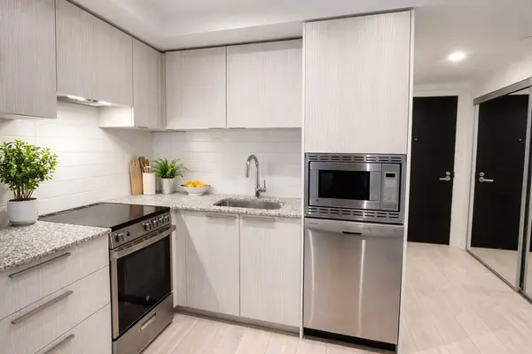 501 Yonge ST #2004, Toronto C08, ON M4Y 0G8