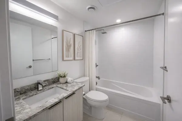 501 Yonge ST #2004, Toronto C08, ON M4Y 0G8