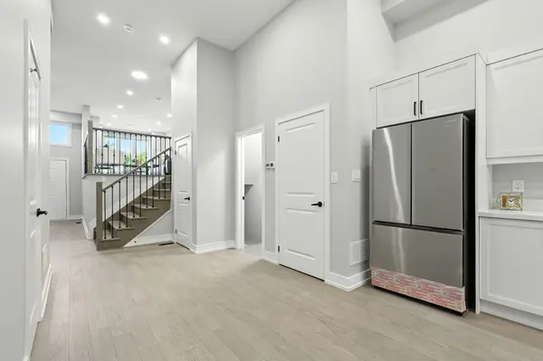 308 Anderson AVE, Oshawa, ON L1J 2N7