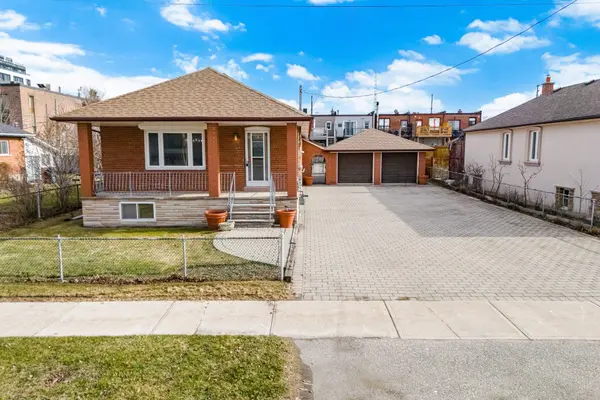 5 Rosewood AVE, Toronto W07, ON M8Z 1X3