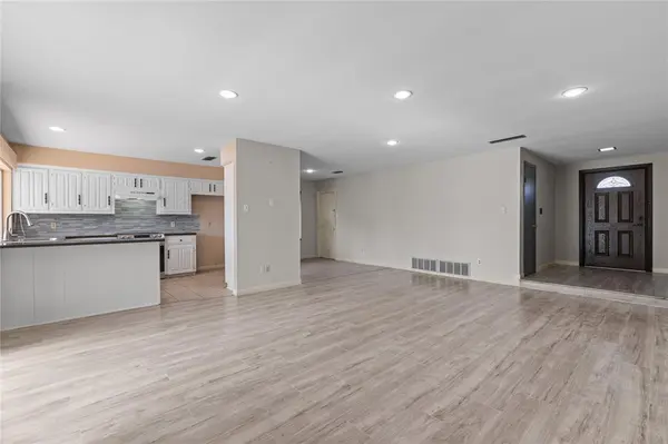 1722 Plantation Road, Garland, TX 75044