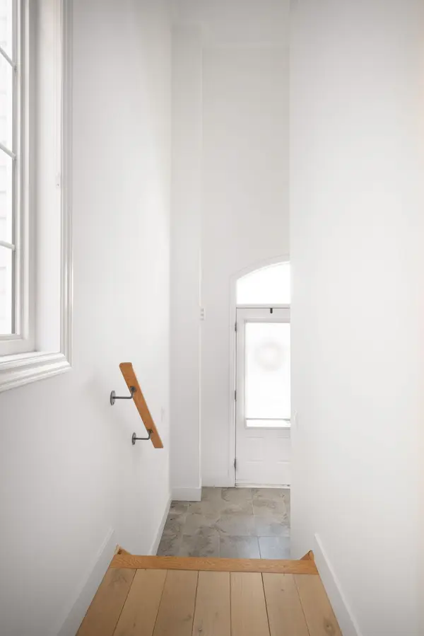 2345 Usman RD, Pickering, ON L1X 0E1