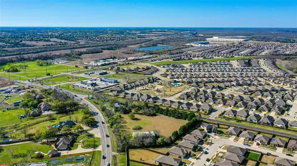 15326 Lake Ray Hubbard Drive, Forney, TX 75126