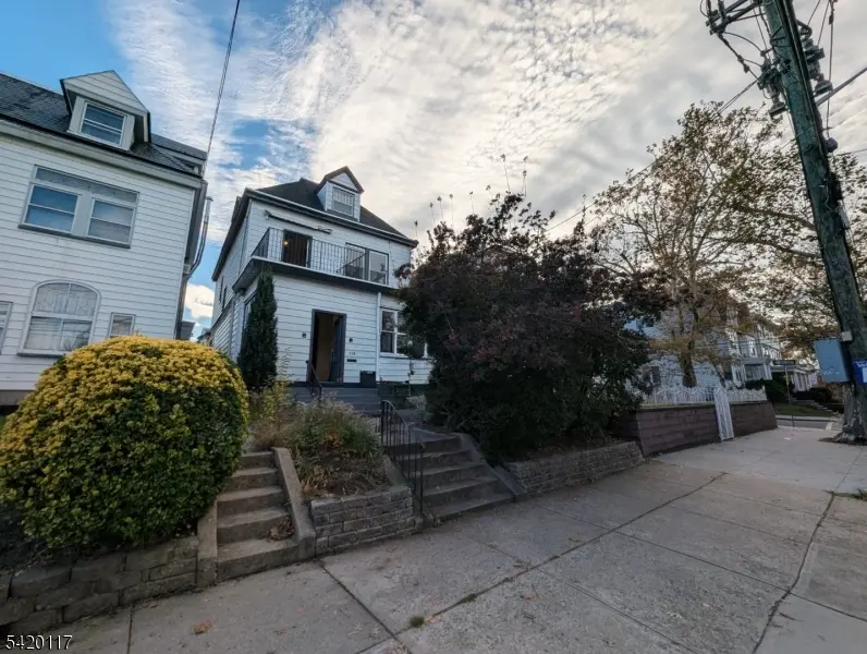 124 2nd Ave #1, Newark City, NJ 07104