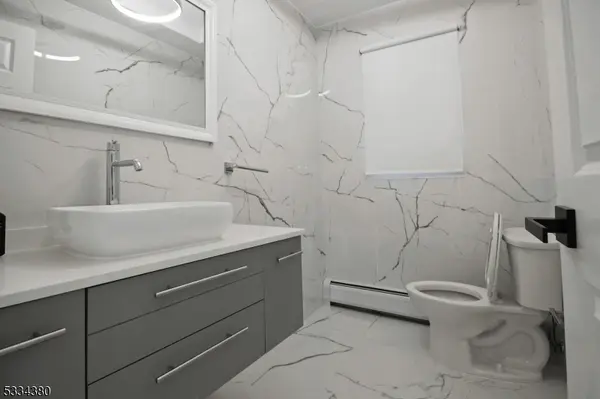 519 E Shore Trl., Byram Twp., NJ 07871