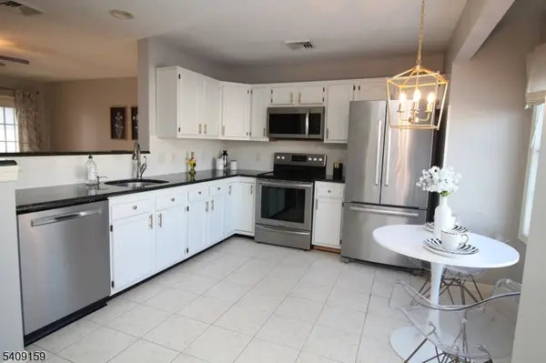 603 Clark Rd #603, Lebanon Boro, NJ 08833