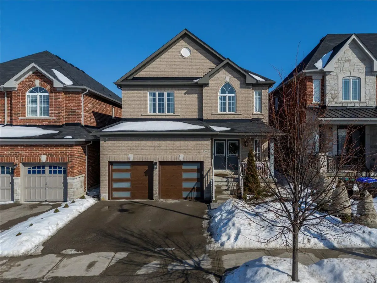 136 Noble DR, Bradford West Gwillimbury, ON L3Z 2A5