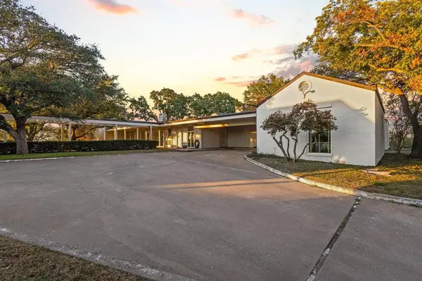 3906 Highland Drive, Denison, TX 75020