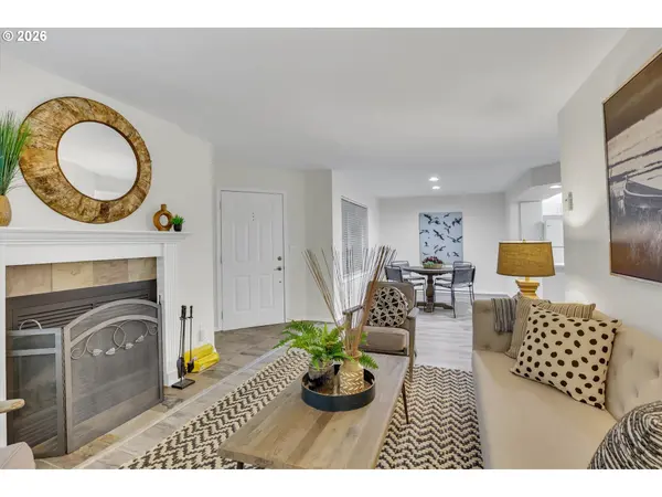 5063 SW FOOTHILLS DR #F, Lake Oswego, OR 97034