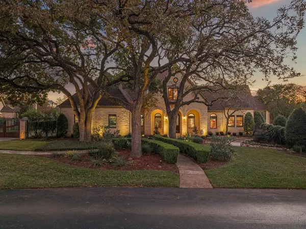 1602 Fair Oaks Drive,  Westlake,  TX 76262