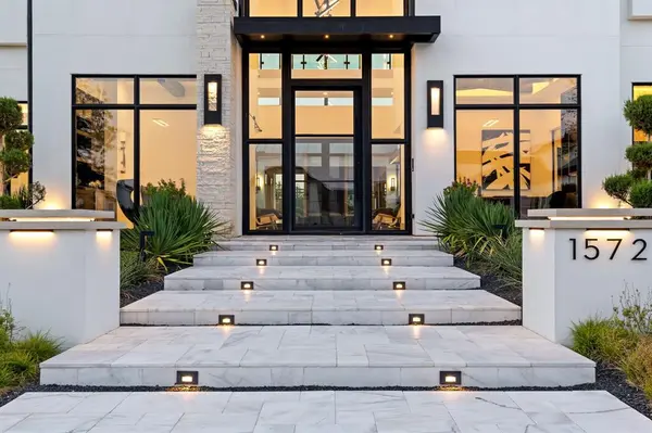 1572 Courtland Drive, Frisco, TX 75034