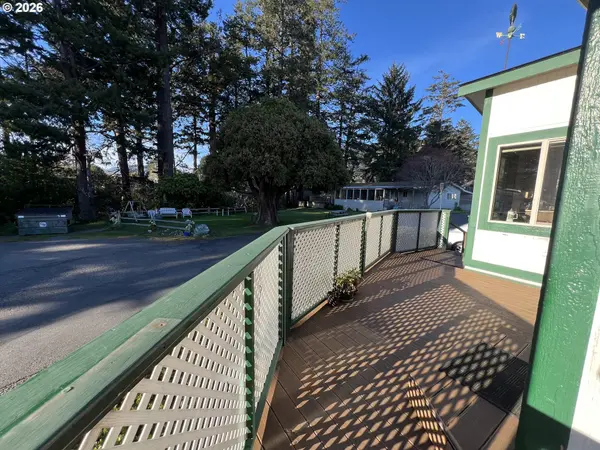 16063 DRIFTWOOD LN #12, Brookings, OR 97415