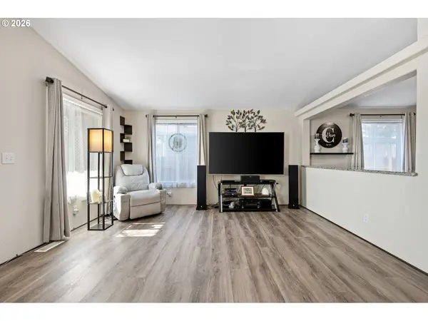 1307 BRAMBLEWOOD LN, Eugene, OR 97404