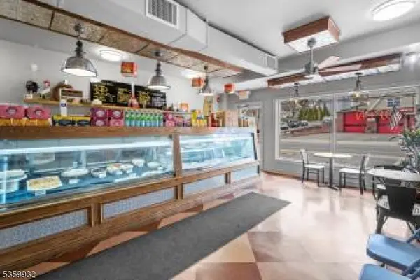 569 High Mountain Rd, North Haledon Boro, NJ 07508