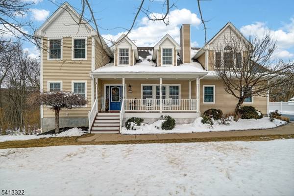 40 Cedar St, Bloomingdale Boro, NJ 07403