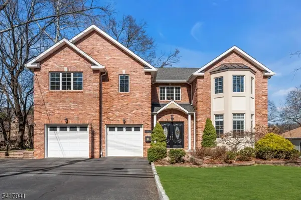 66 Ridge Ave, Park Ridge Boro, NJ 07656