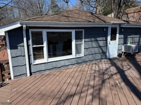 9 Mac Donald Rd, West Milford Twp., NJ 07421