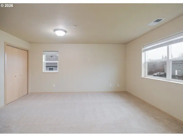 2047 SE HUCKLEBERRY AVE, Warrenton, OR 97146