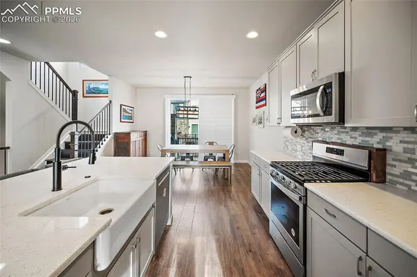 7227 Berrybrook LN, Colorado Springs, CO 80918