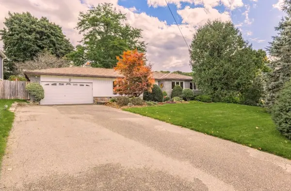 26 Marion ST, Caledon, ON L7C 1K8