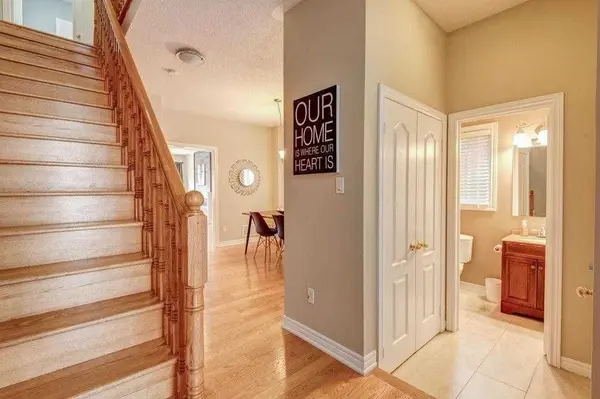 2438 Felhaber CRES, Oakville, ON L6H 7N8