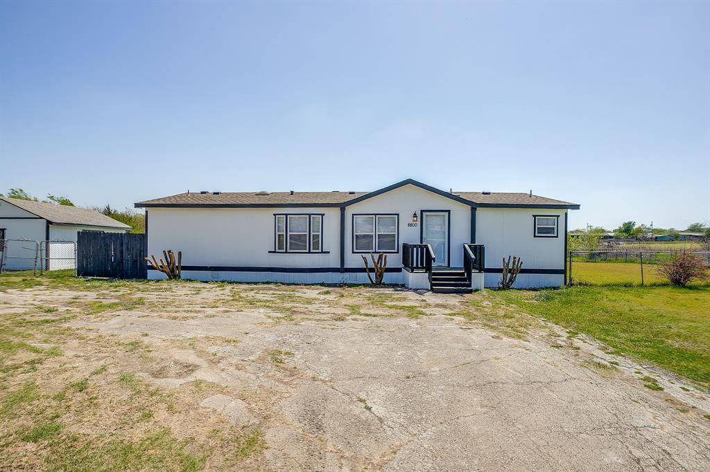 8800 Kelly Lane, Alvarado, TX 76009