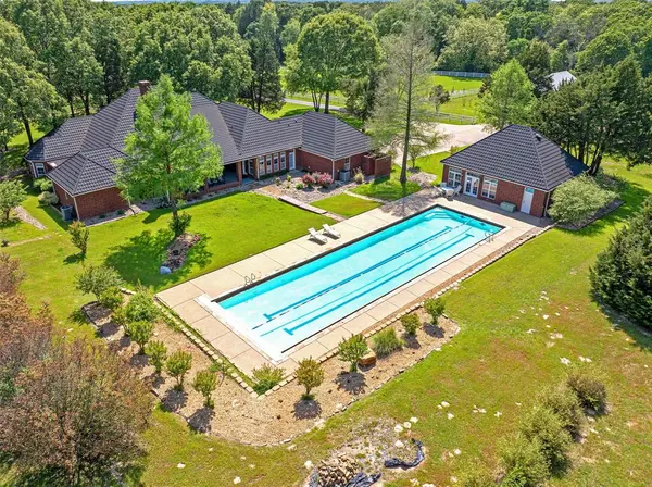 4390 Stonebridge, Athens, TX 75751