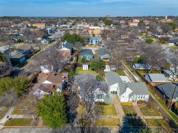 4516 Collinwood Avenue, Fort Worth, TX 76107