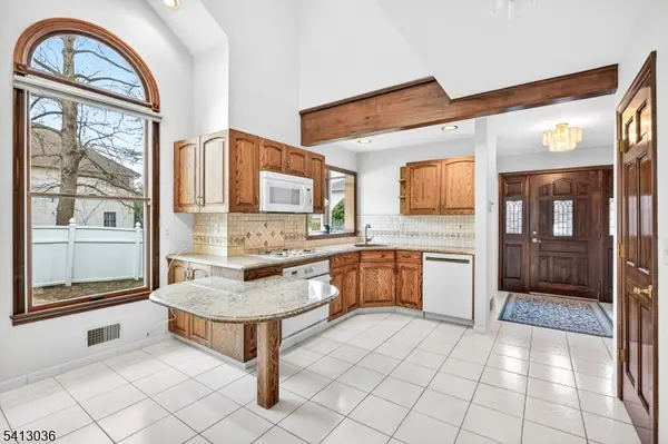 675 Raritan Rd #19, Clark Twp., NJ 07066