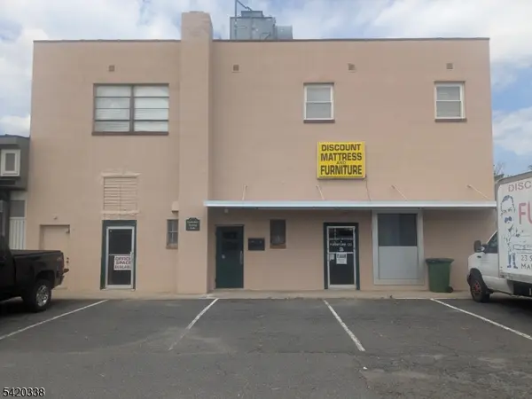 23 S Main St, Manville Boro, NJ 08835