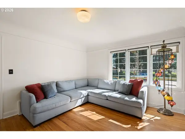 4301 NW WASHINGTON ST, Vancouver, WA 98660