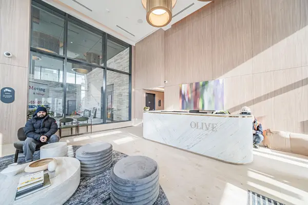 36 Olive AVE #2013, Toronto C14, ON M2N 4P9