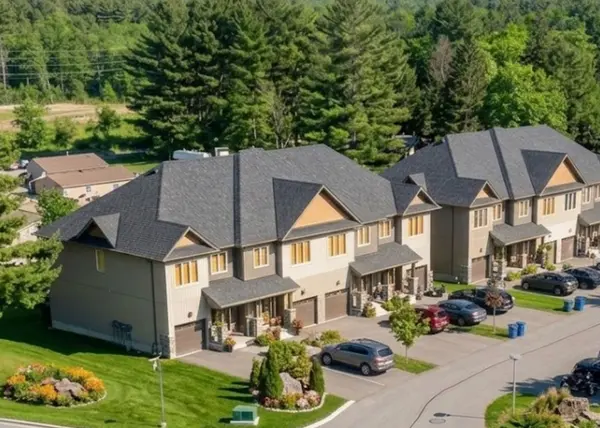 393 Manitoba ST #4, Bracebridge, ON P1L 1B4