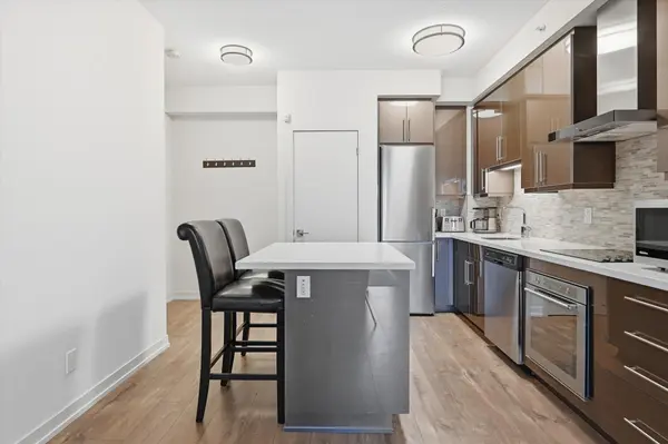 2093 Fairview ST #1709, Burlington, ON L7R 0E6