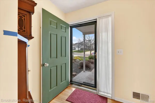 986 Spirea #44, Marion Township, MI 48843