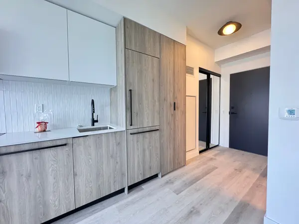 1635 MILITARY TRL #704, Toronto E10, ON M1C 1B2