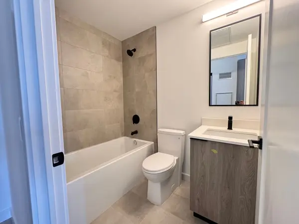 1635 MILITARY TRL #704, Toronto E10, ON M1C 1B2